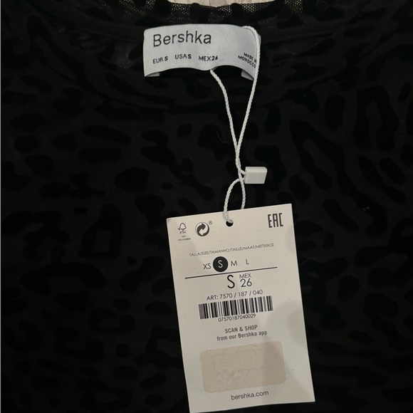 Bershka Long-sleeve Mesh Top - Picture 3 of 3